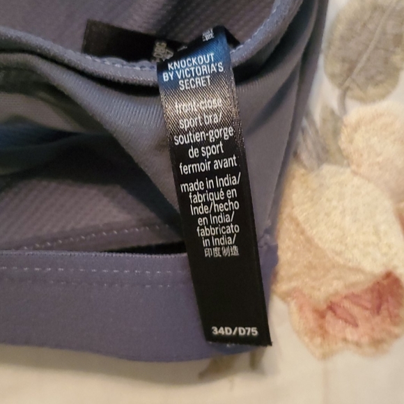 Sports Bra - Picture 4 of 4